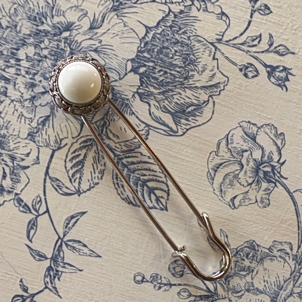 Upcycled Statement Pin – Vintage Pearl Accent - Picture 1 of 4